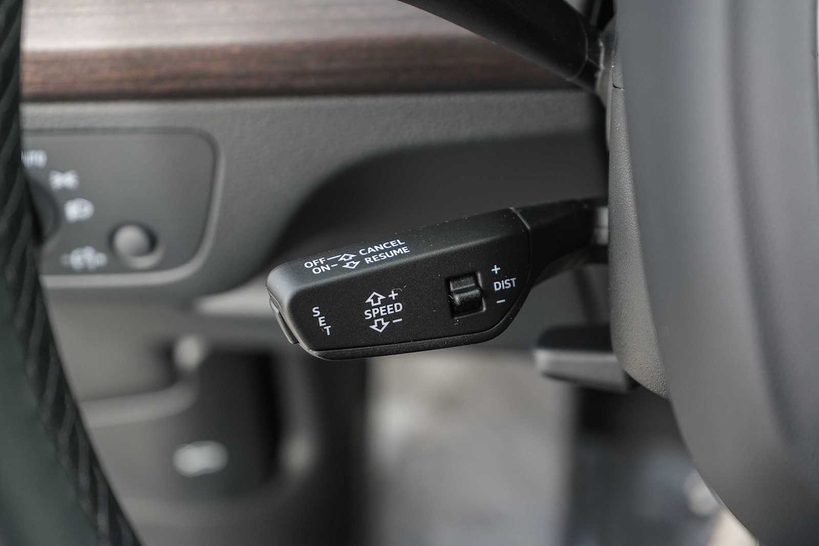 Thumbnail: 2023 Audi Q5 - 40