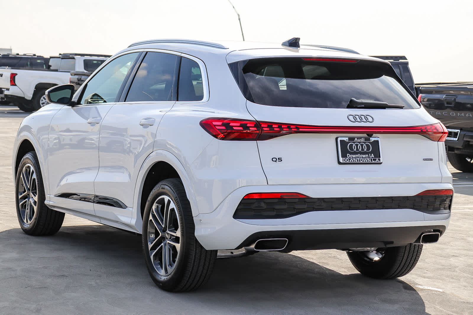 Thumbnail: 2025 Audi Q5 - 6