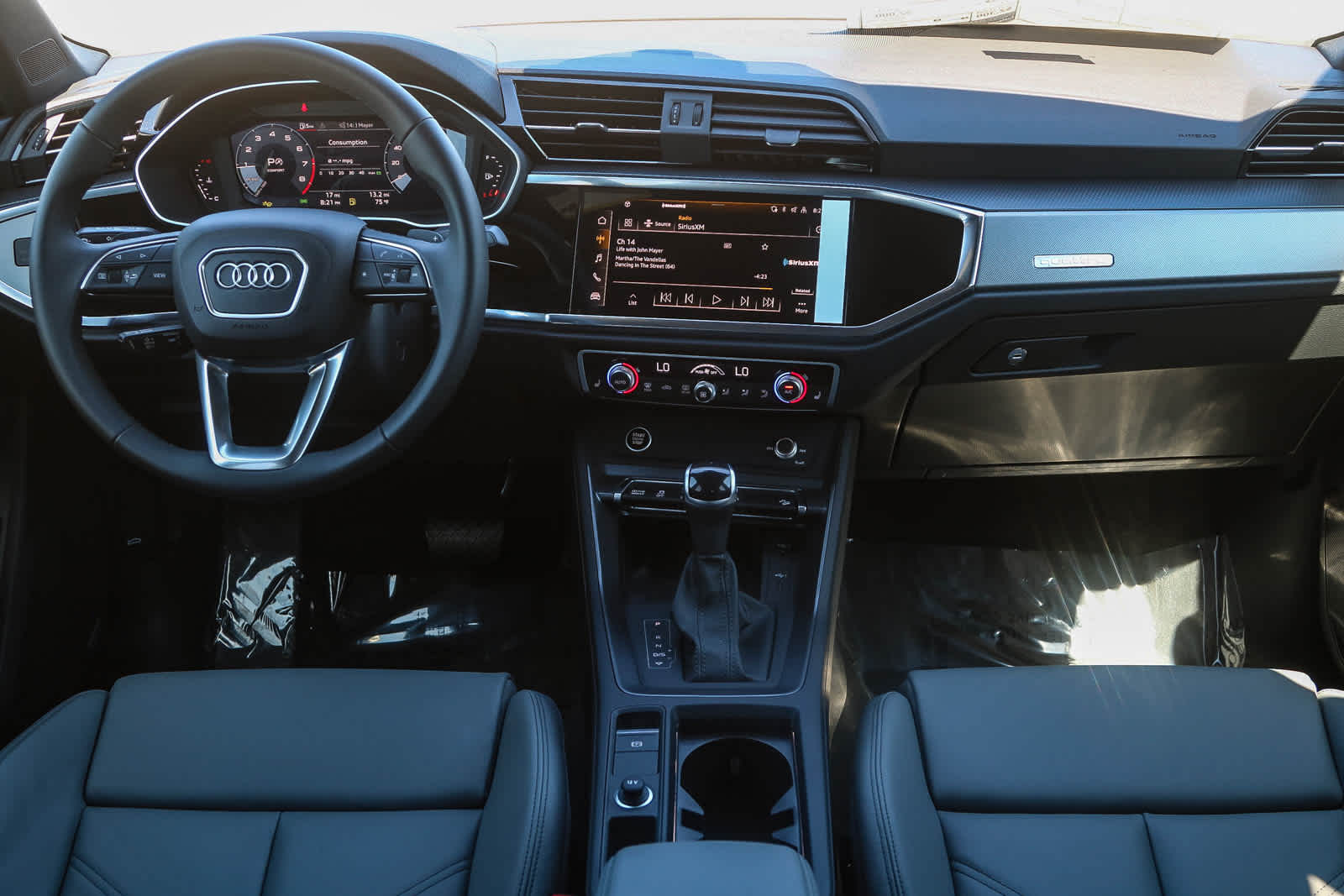 Thumbnail: 2025 Audi Q3 - 16