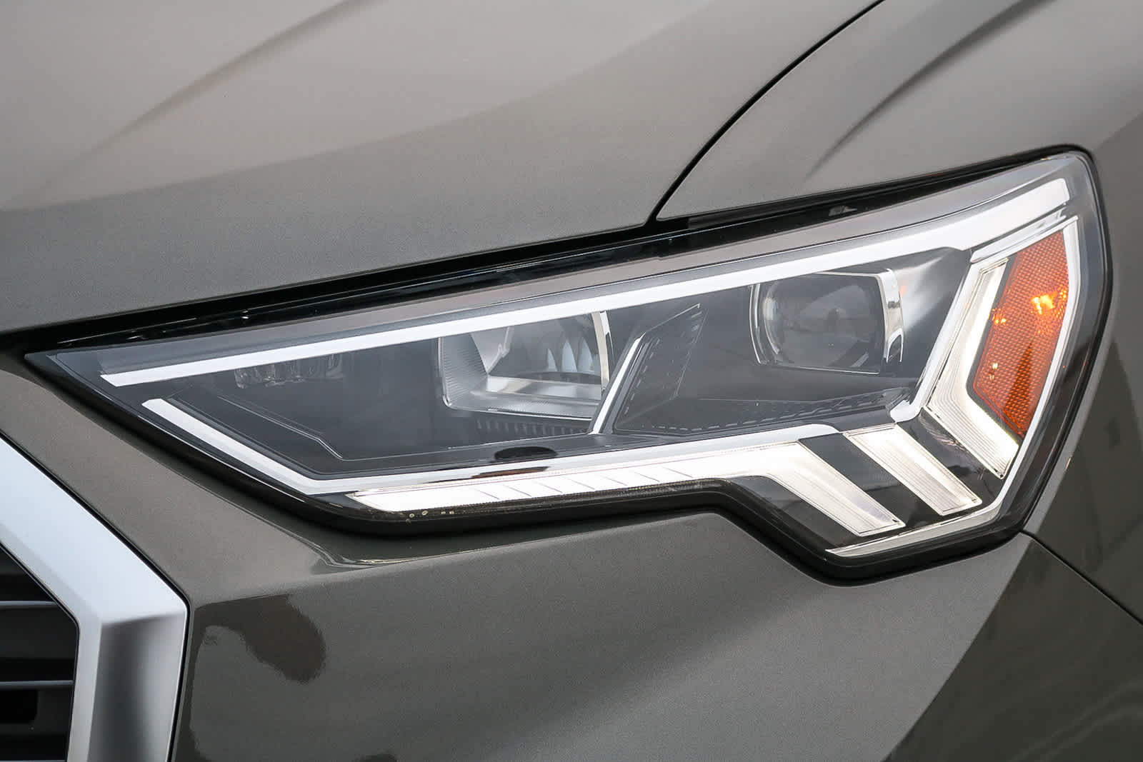 Thumbnail: 2025 Audi Q3 - 5