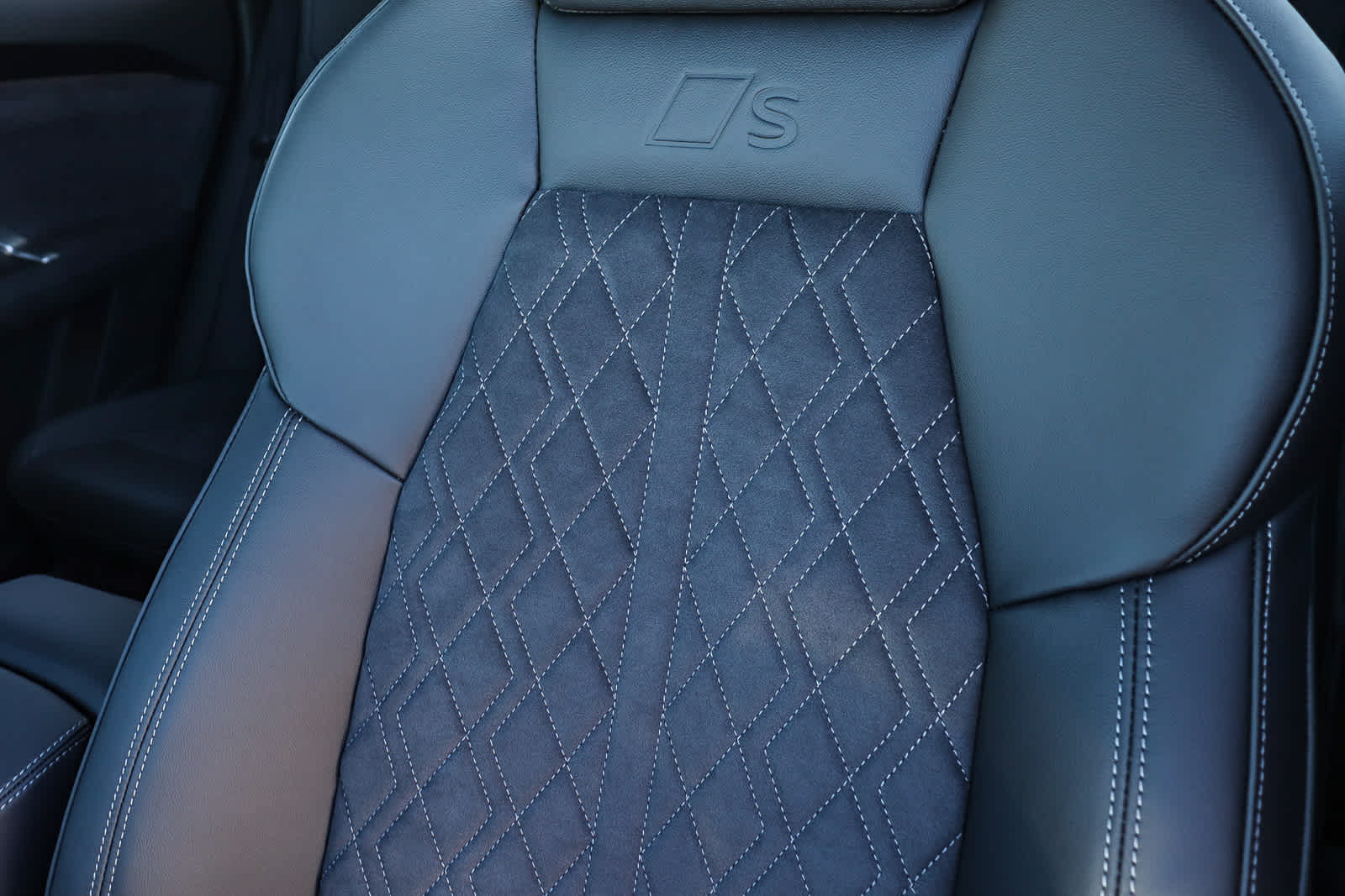 Thumbnail: 2025 Audi SQ5 - 34