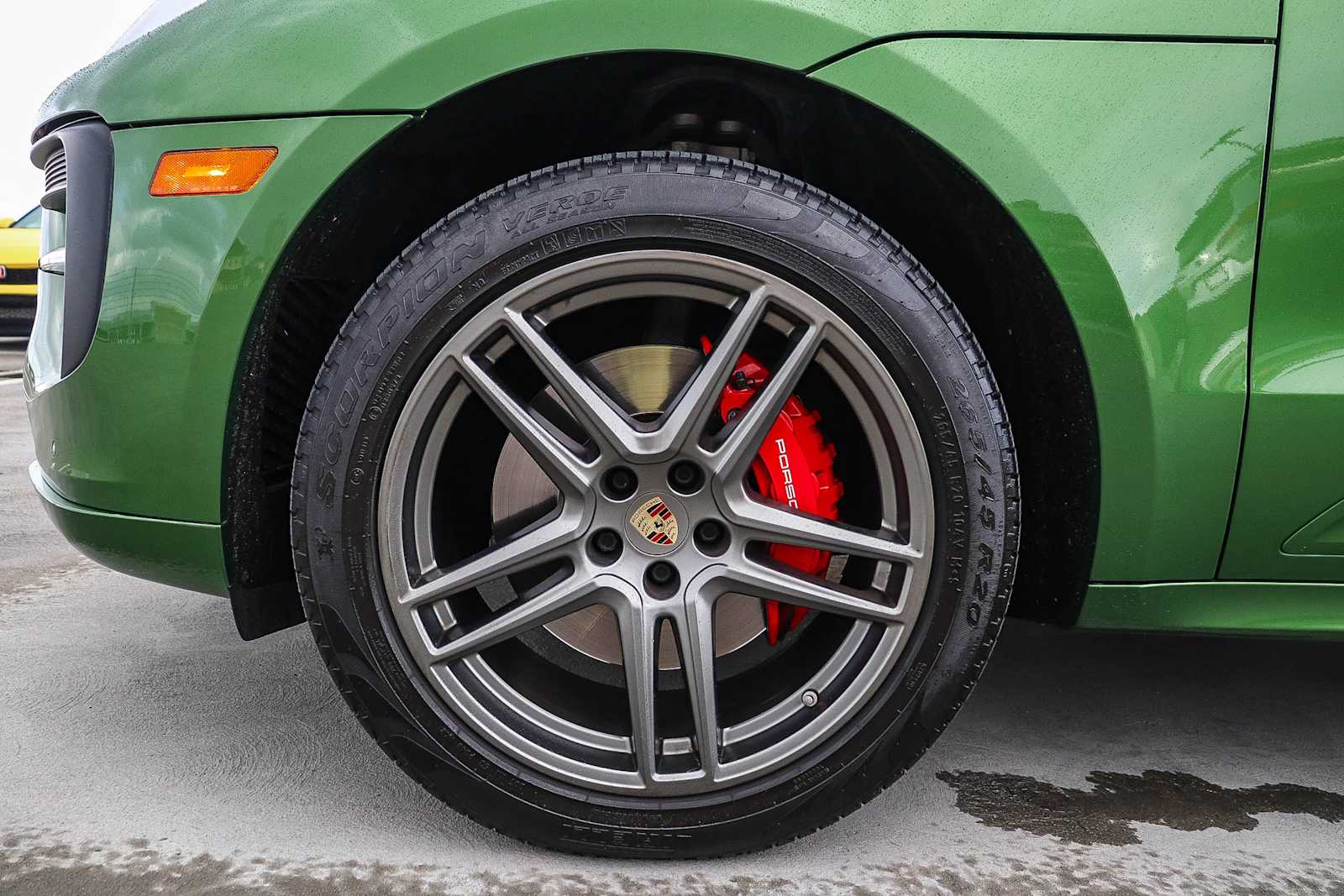 Thumbnail: 2021 Porsche Macan - 14