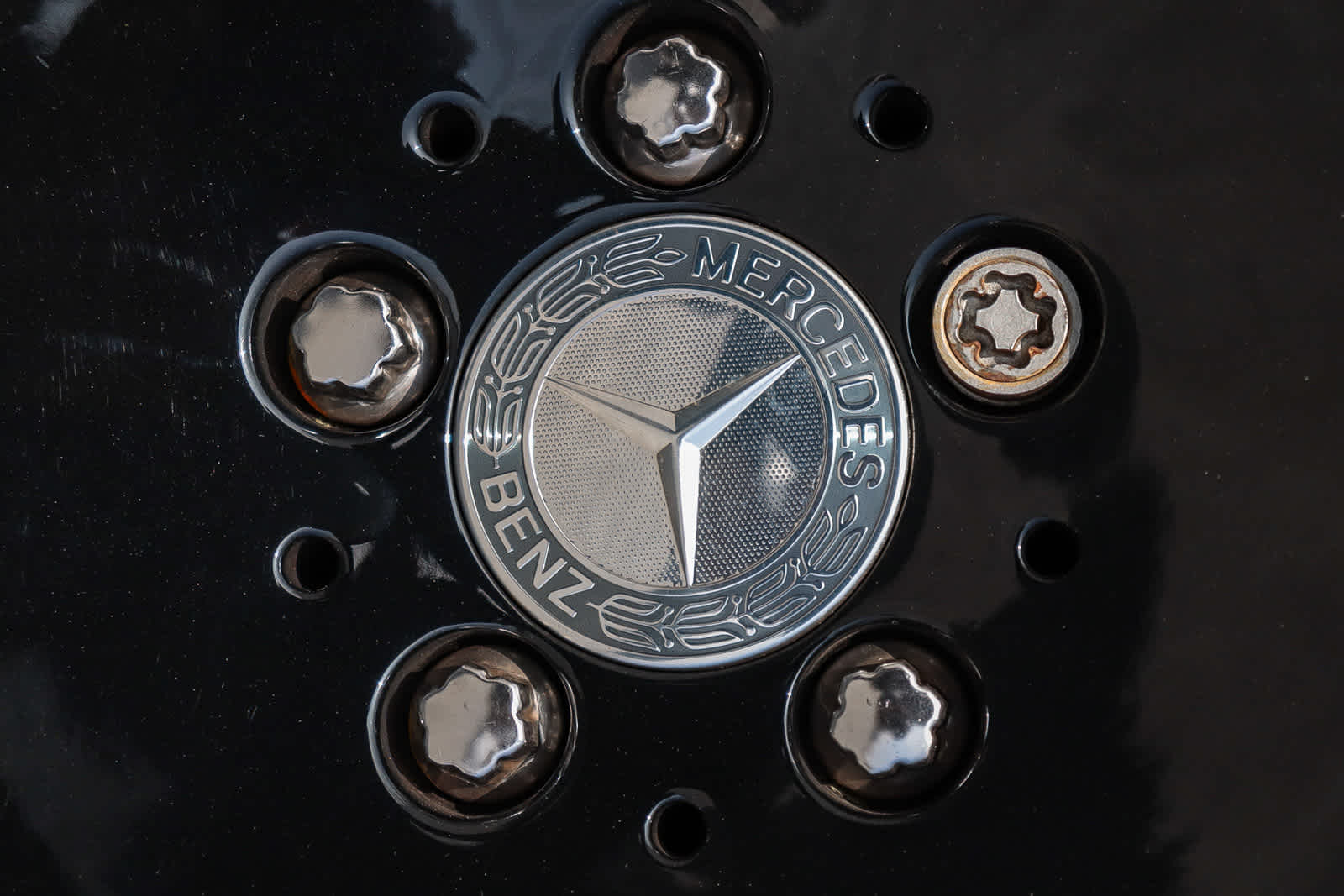 Thumbnail: 2016 Mercedes-Benz S-Class - 17