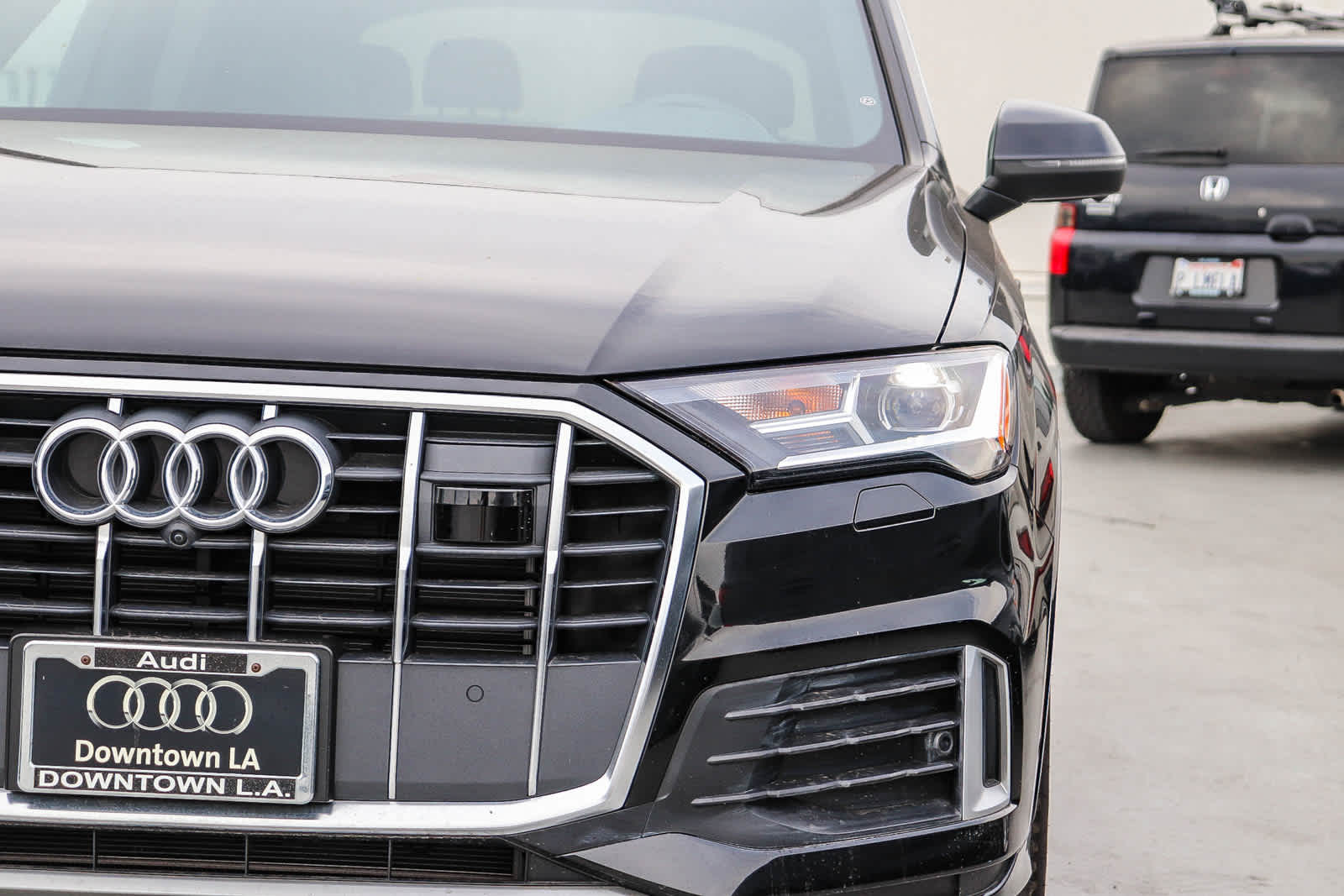 Thumbnail: 2023 Audi Q7 - 8