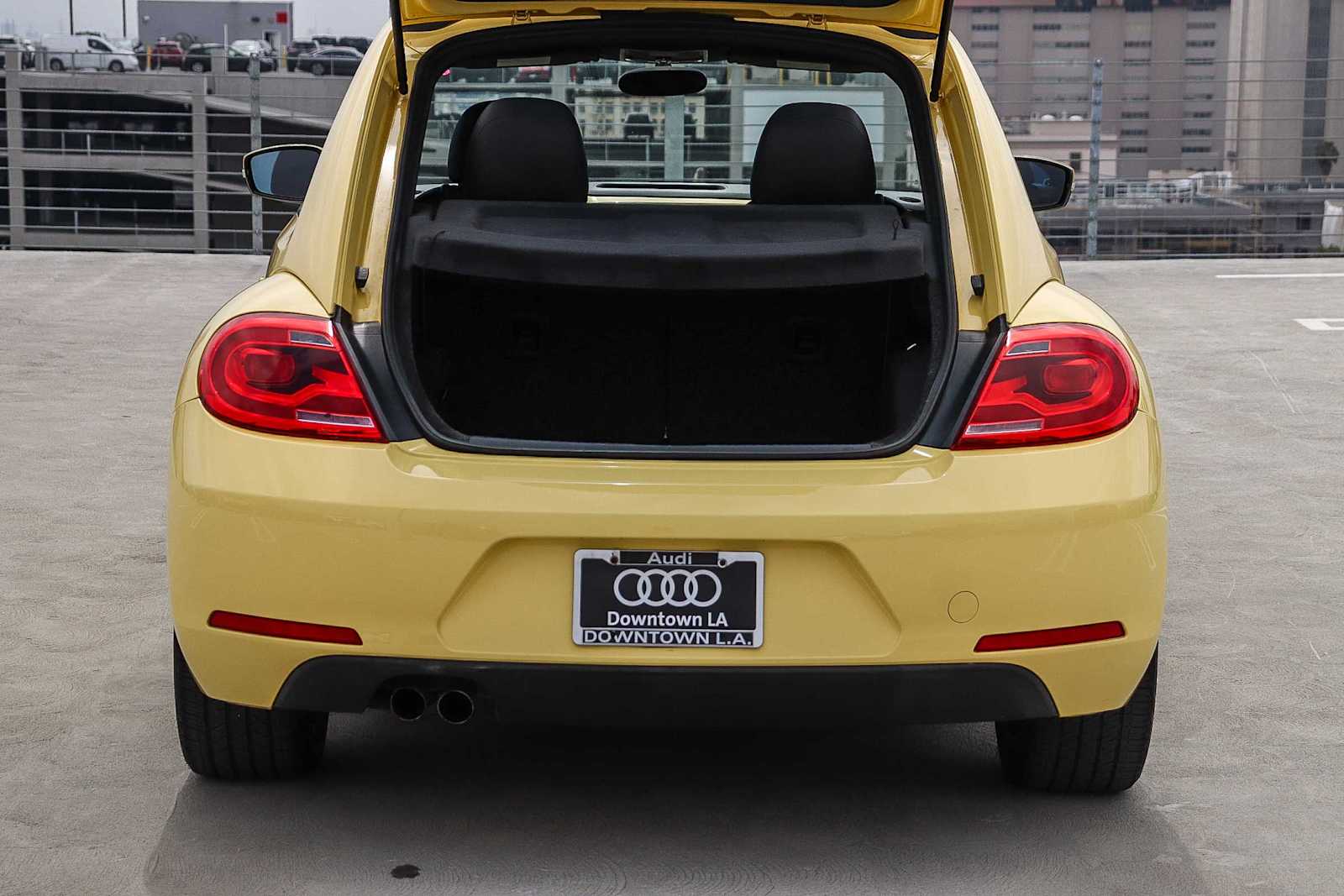 Thumbnail: 2012 Volkswagen Beetle - 35