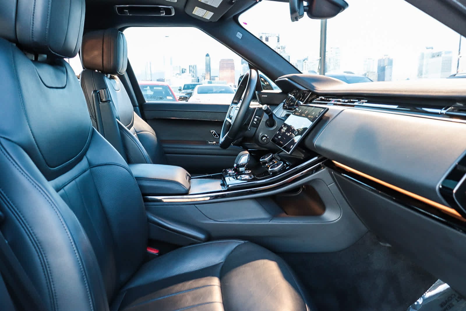 Thumbnail: 2023 Land Rover Range Rover Sport - 23