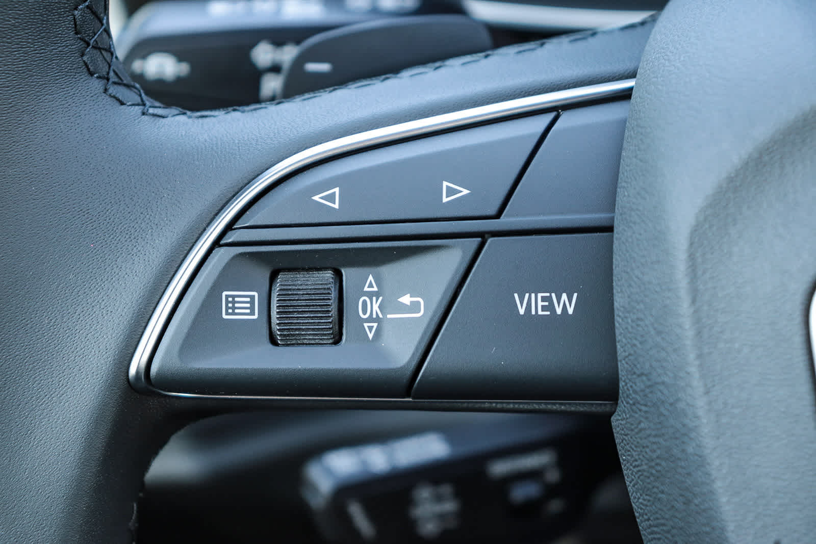 Thumbnail: 2025 Audi Q3 - 19