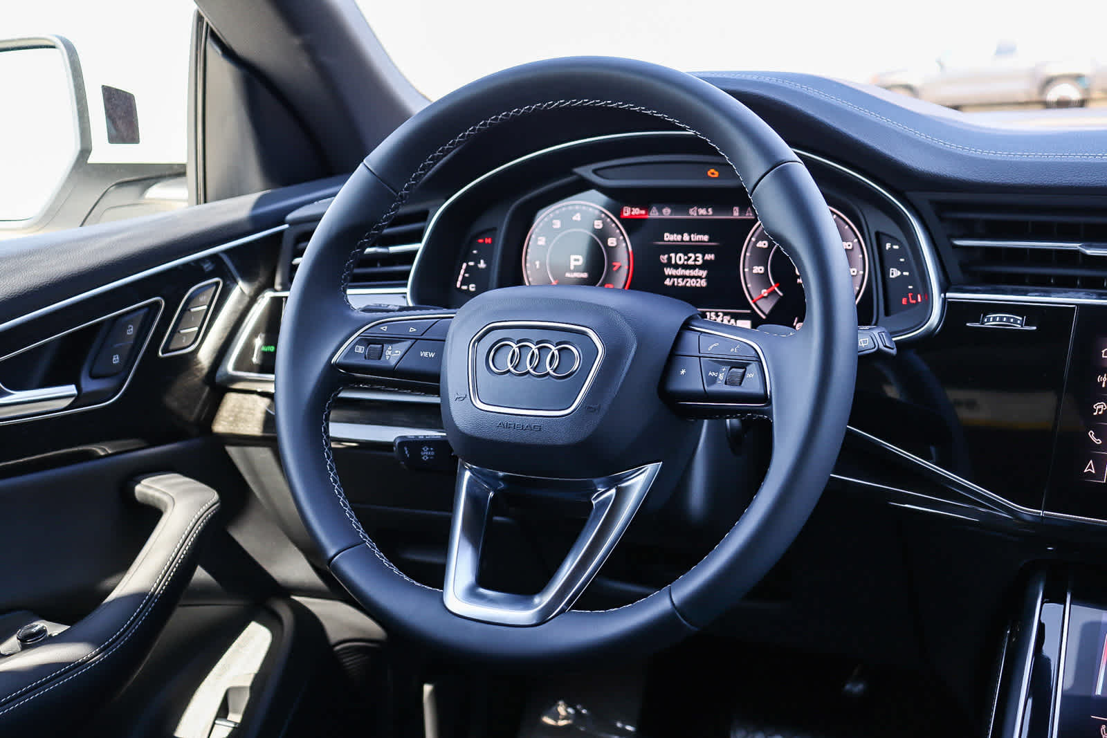 Thumbnail: 2026 Audi Q8 - 21