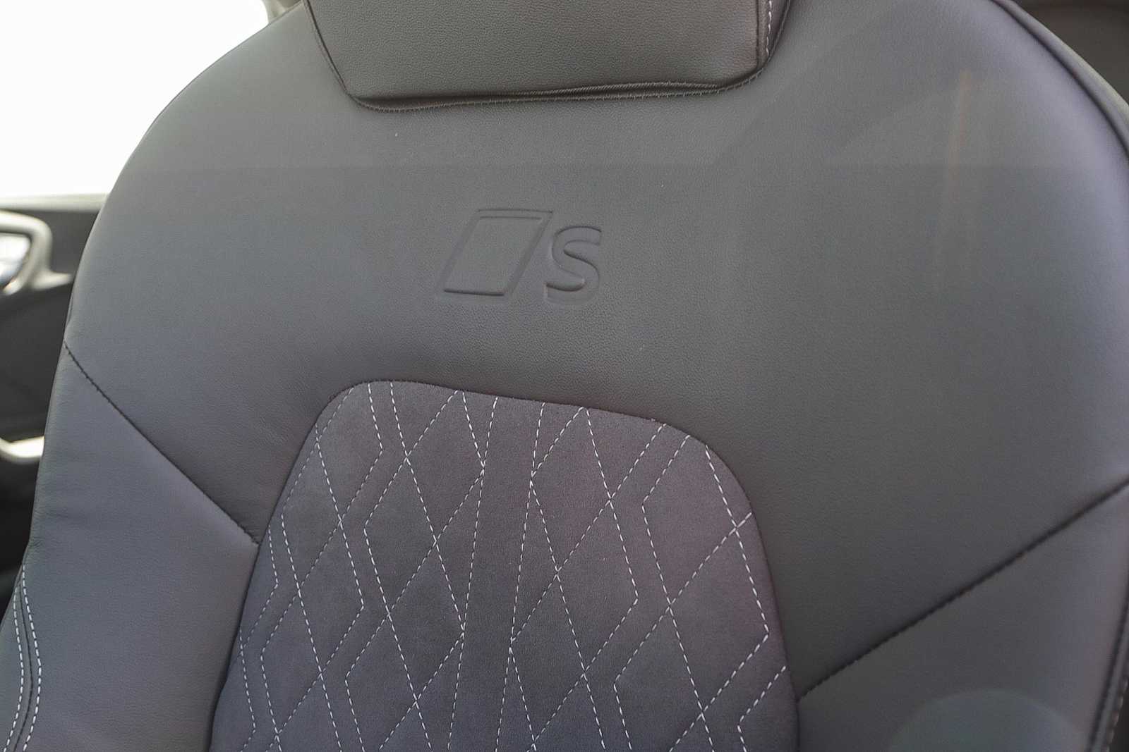 Thumbnail: 2025 Audi S5 - 25