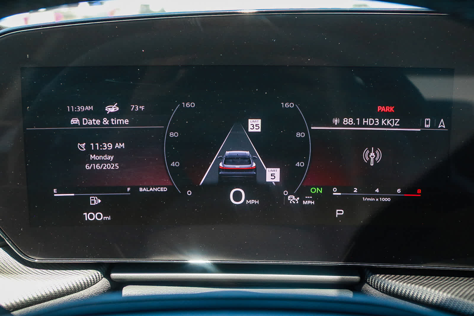 Thumbnail: 2025 Audi SQ5 - 24