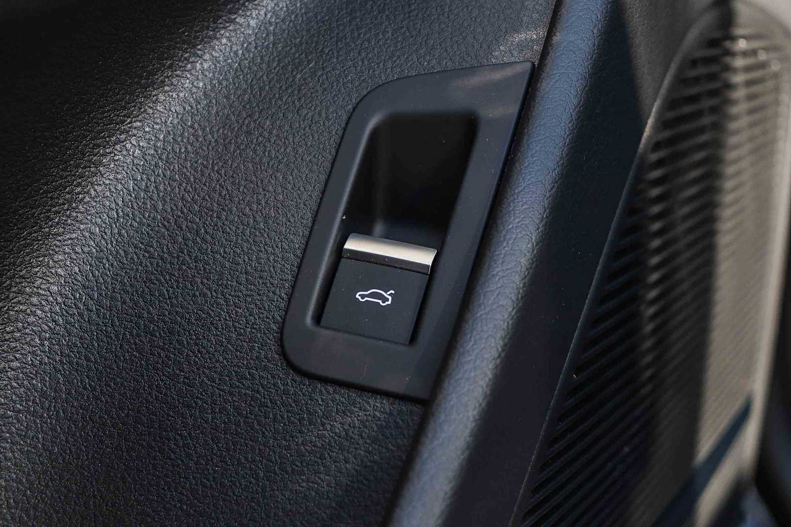 Thumbnail: 2026 Audi Q8 - 29