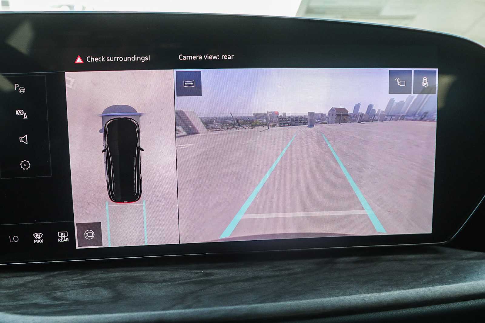 Thumbnail: 2025 Audi Q5 - 25