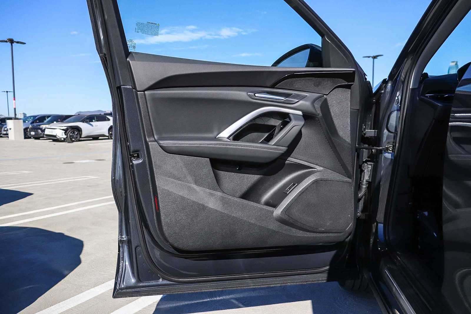 Thumbnail: 2025 Audi Q5 - 28