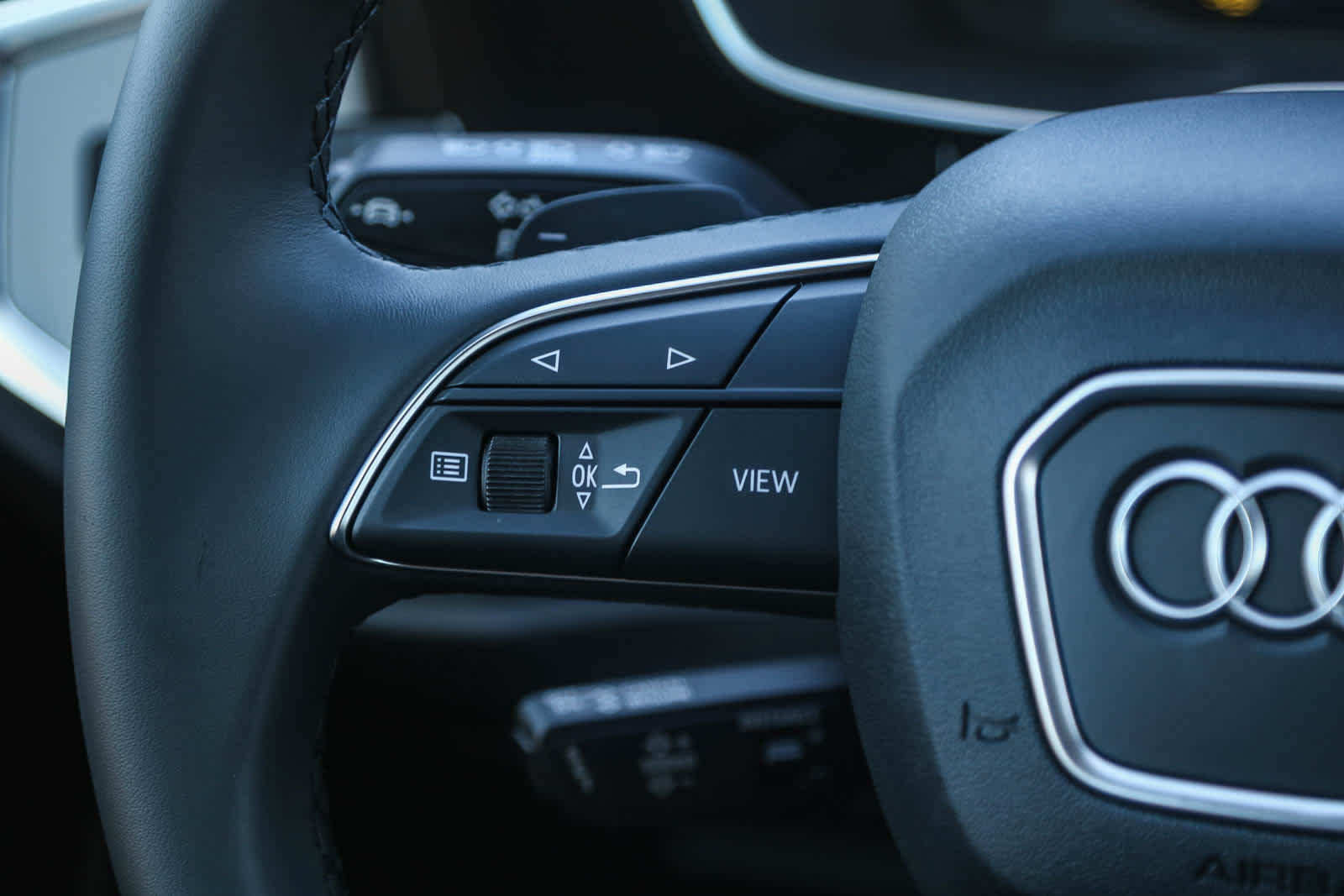 Thumbnail: 2025 Audi Q3 - 22