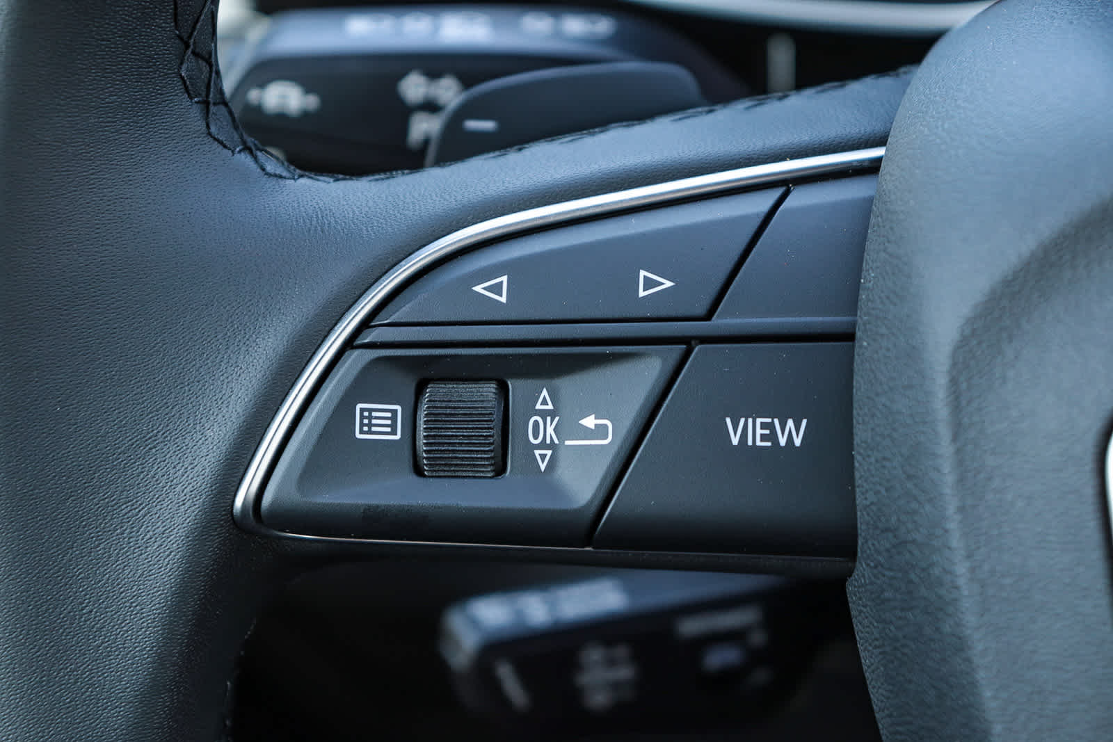 Thumbnail: 2025 Audi Q3 - 19