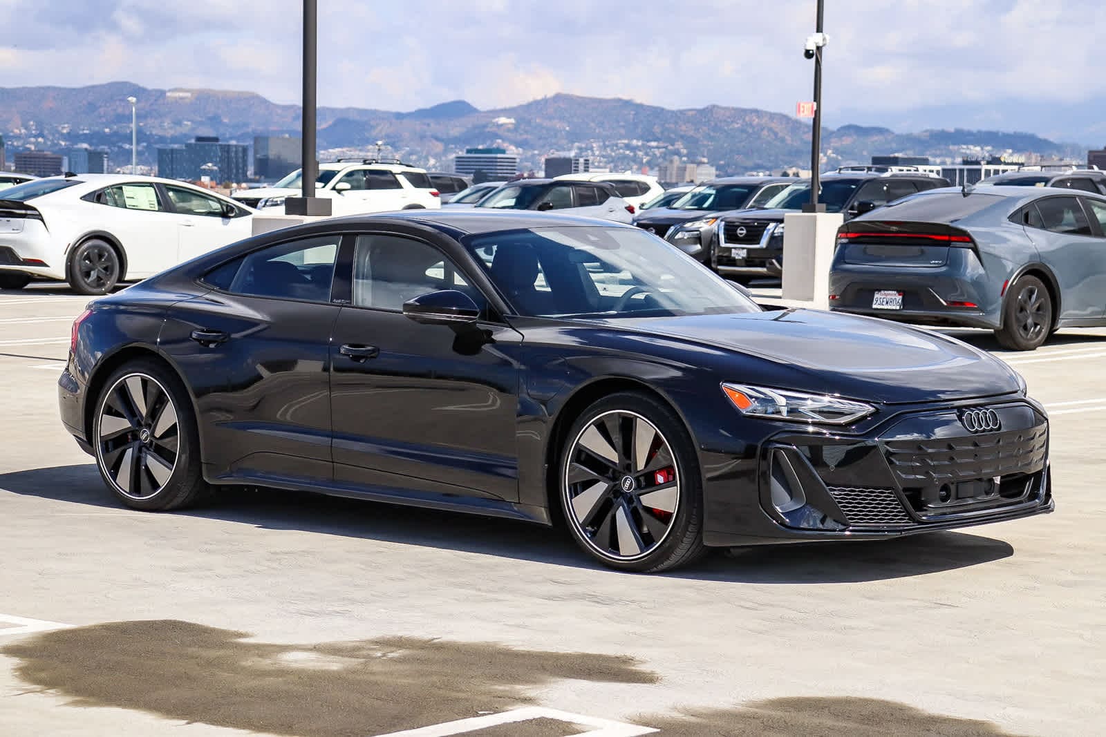 Thumbnail: 2026 Audi e-tron GT - 3