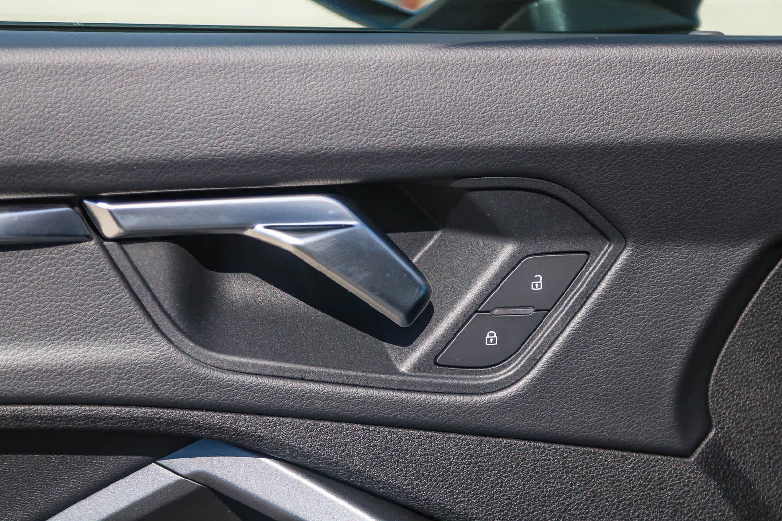 Thumbnail: 2025 Audi Q3 - 34