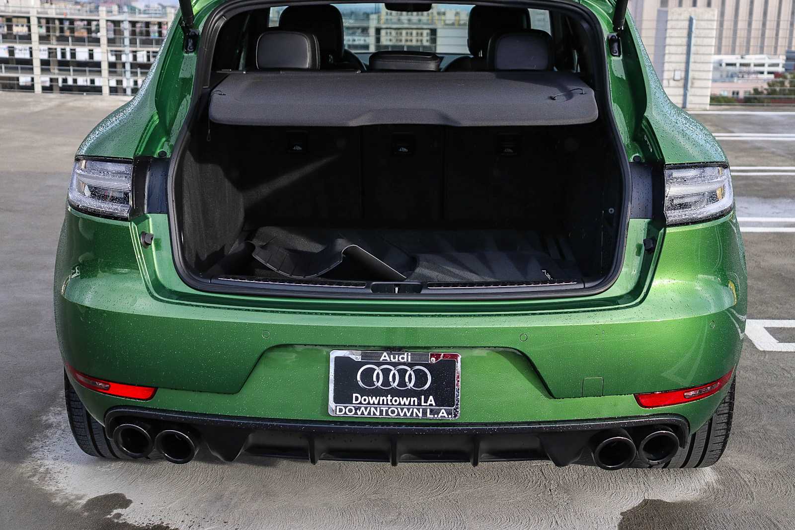 Thumbnail: 2021 Porsche Macan - 35