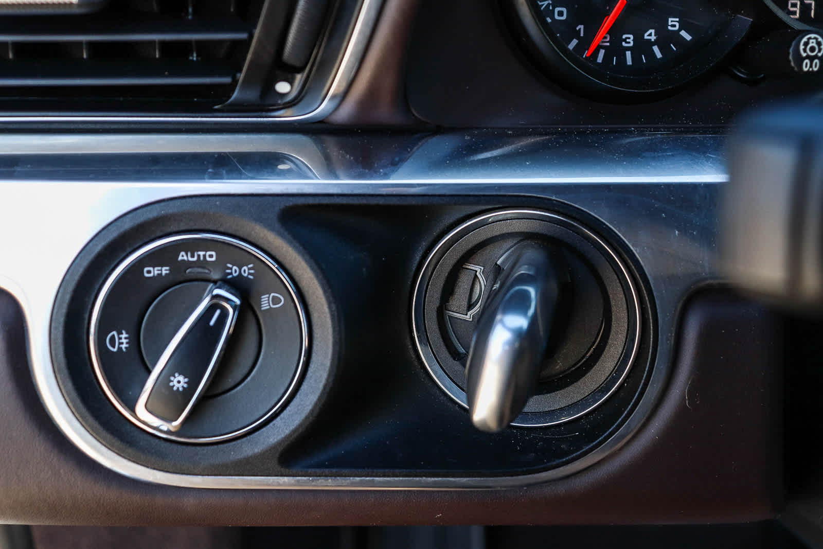 Thumbnail: 2014 Porsche 911 - 36