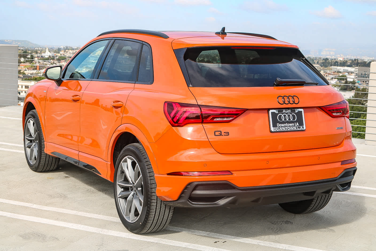 Thumbnail: 2025 Audi Q3 - 8
