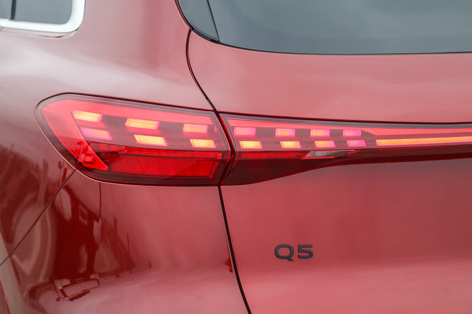 Thumbnail: 2025 Audi Q5 - 9