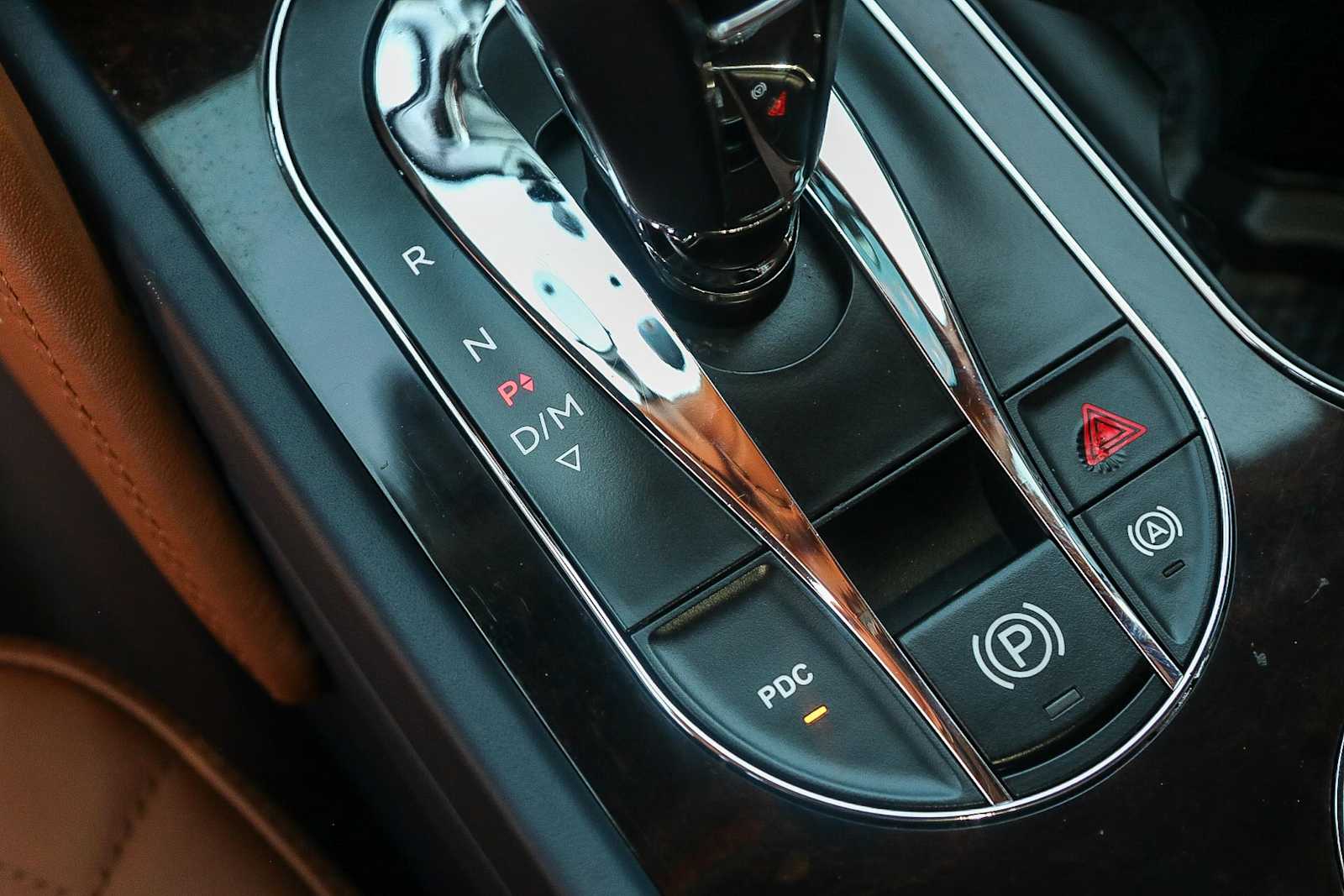 Thumbnail: 2019 Bentley Bentayga - 24