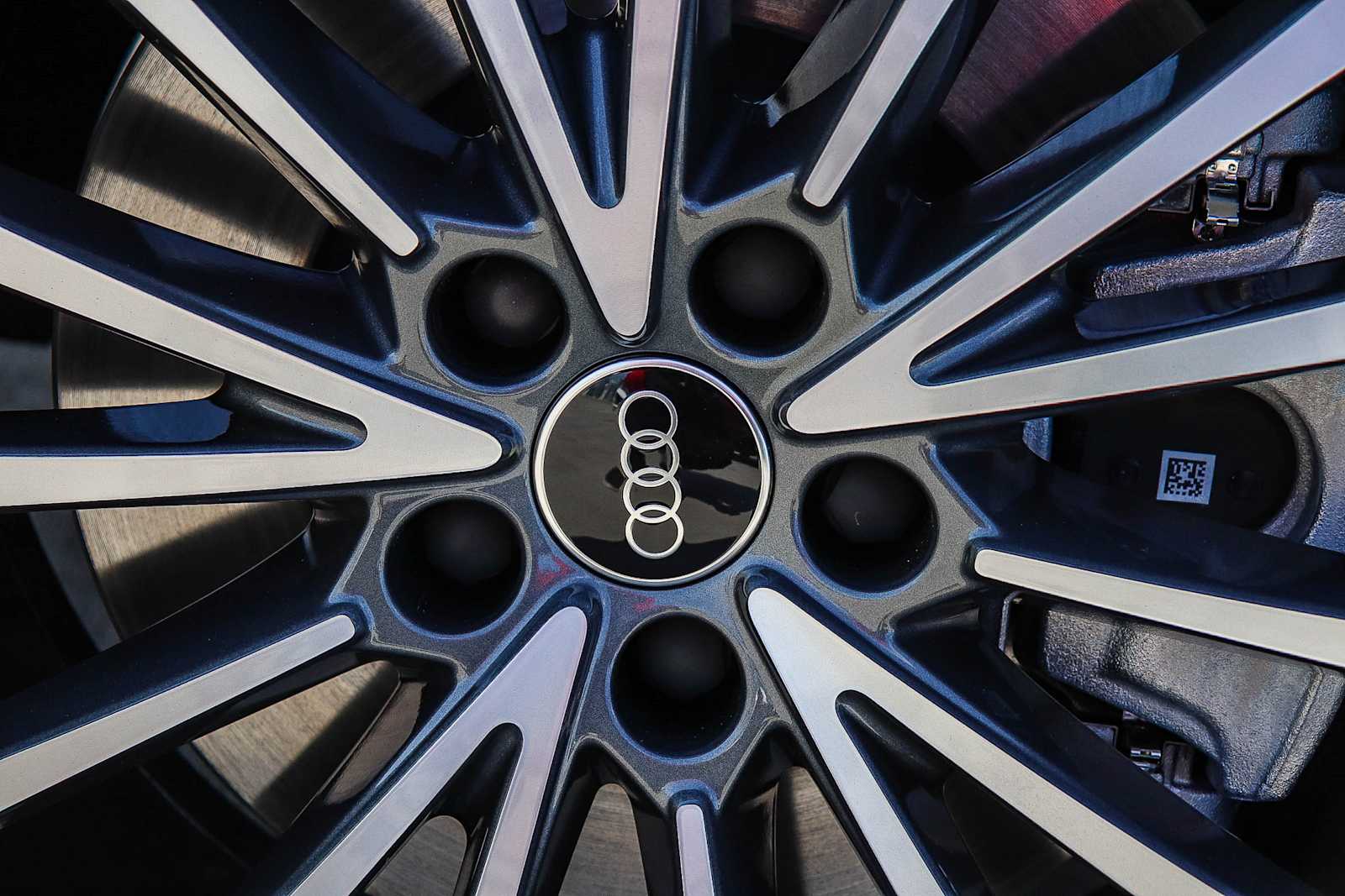 Thumbnail: 2026 Audi A6 - 15