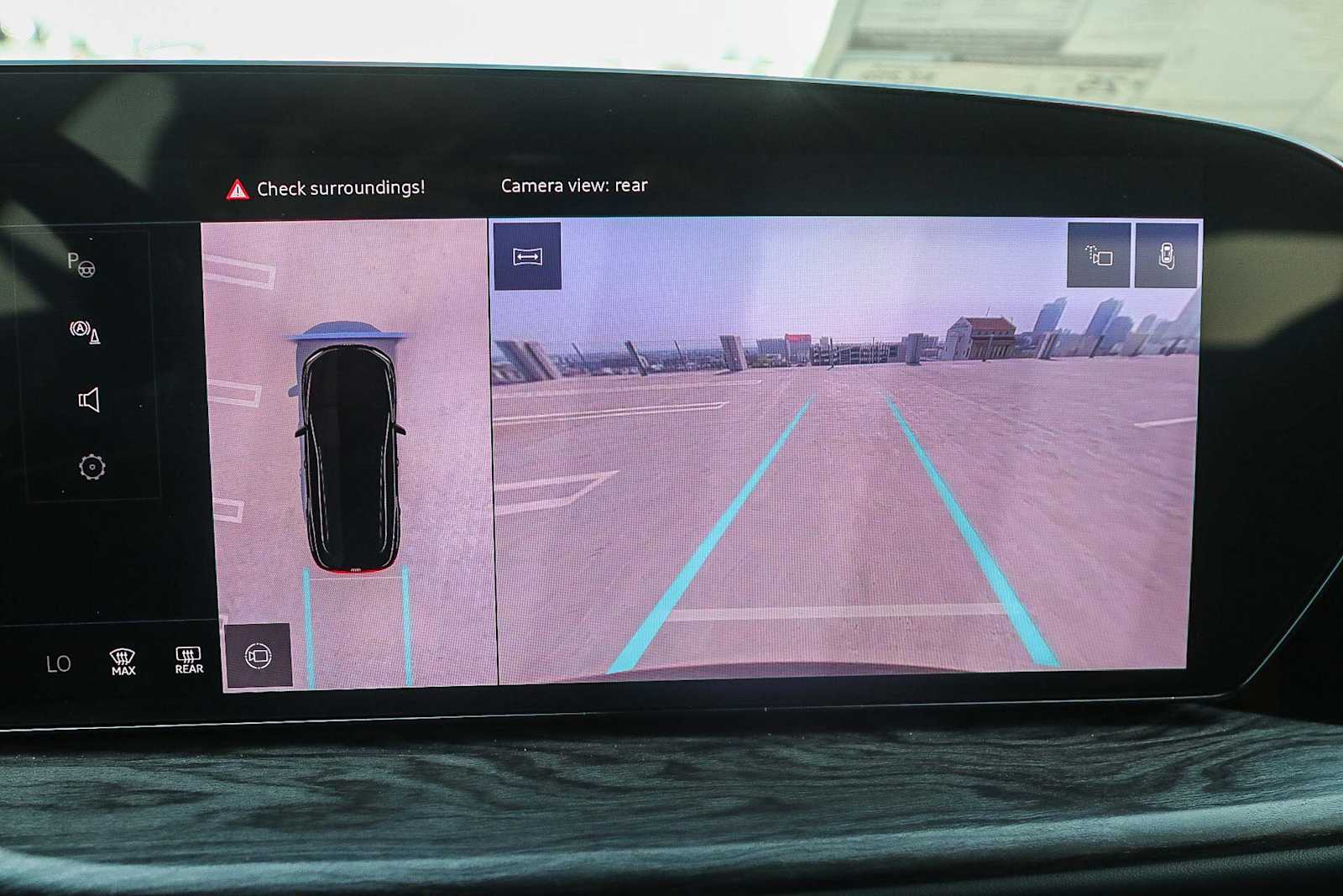 Thumbnail: 2025 Audi Q5 - 24