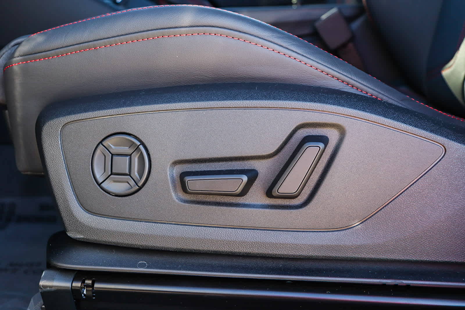 Thumbnail: 2025 Audi Q3 - 27