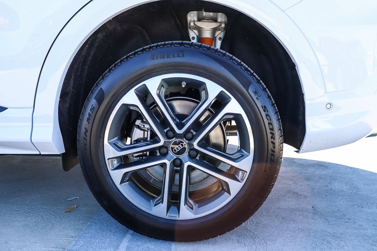 Thumbnail: 2025 Audi Q5 - 12