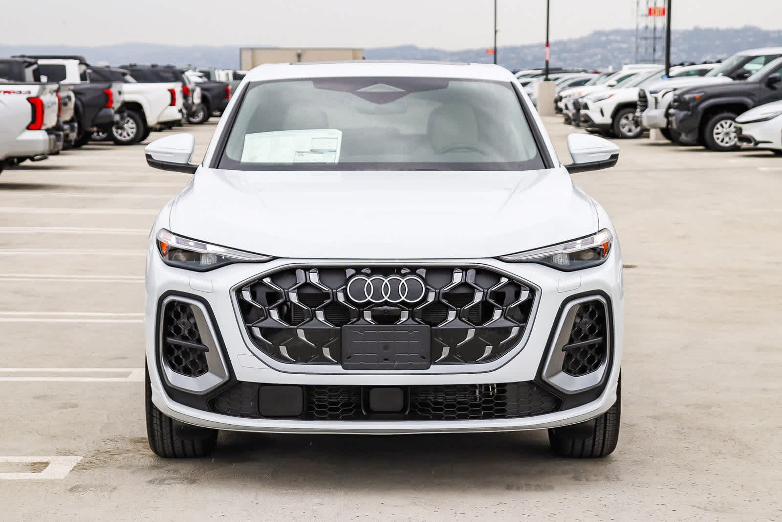 Thumbnail: 2025 Audi Q5 - 2