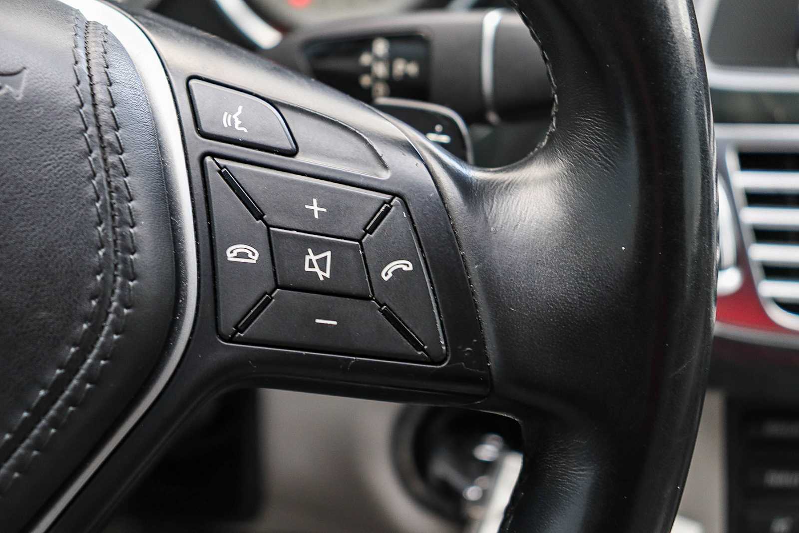 Thumbnail: 2013 Mercedes-Benz CLS - 21