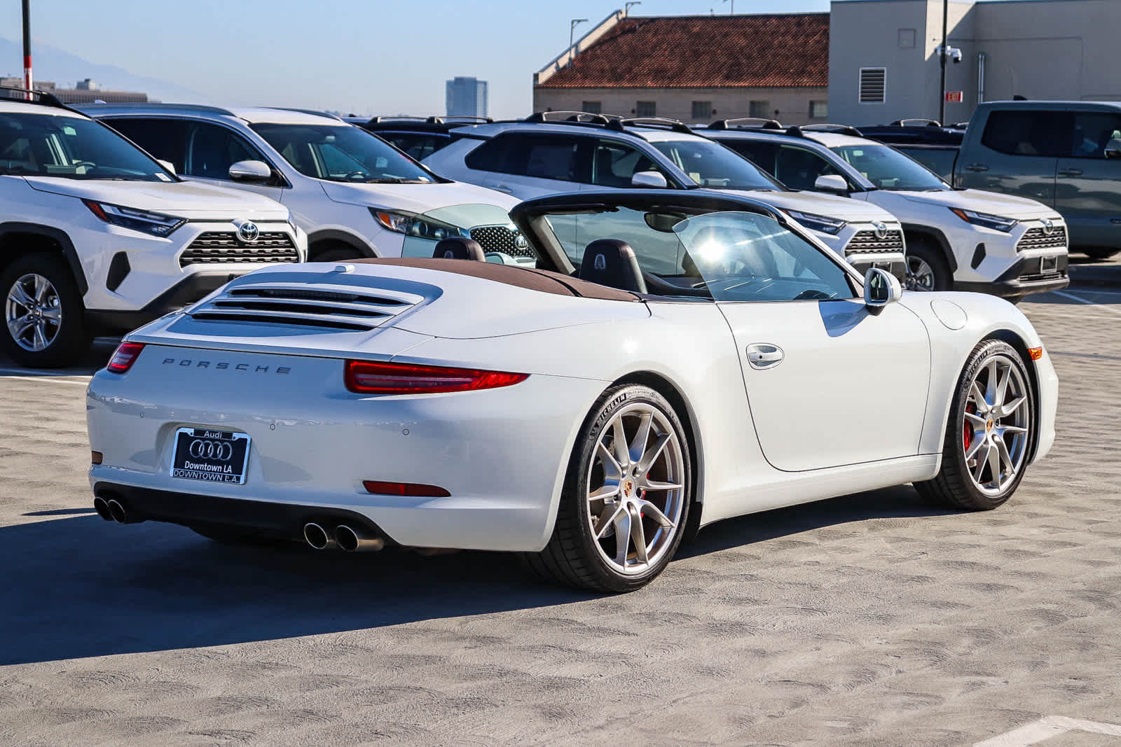 Thumbnail: 2014 Porsche 911 - 10