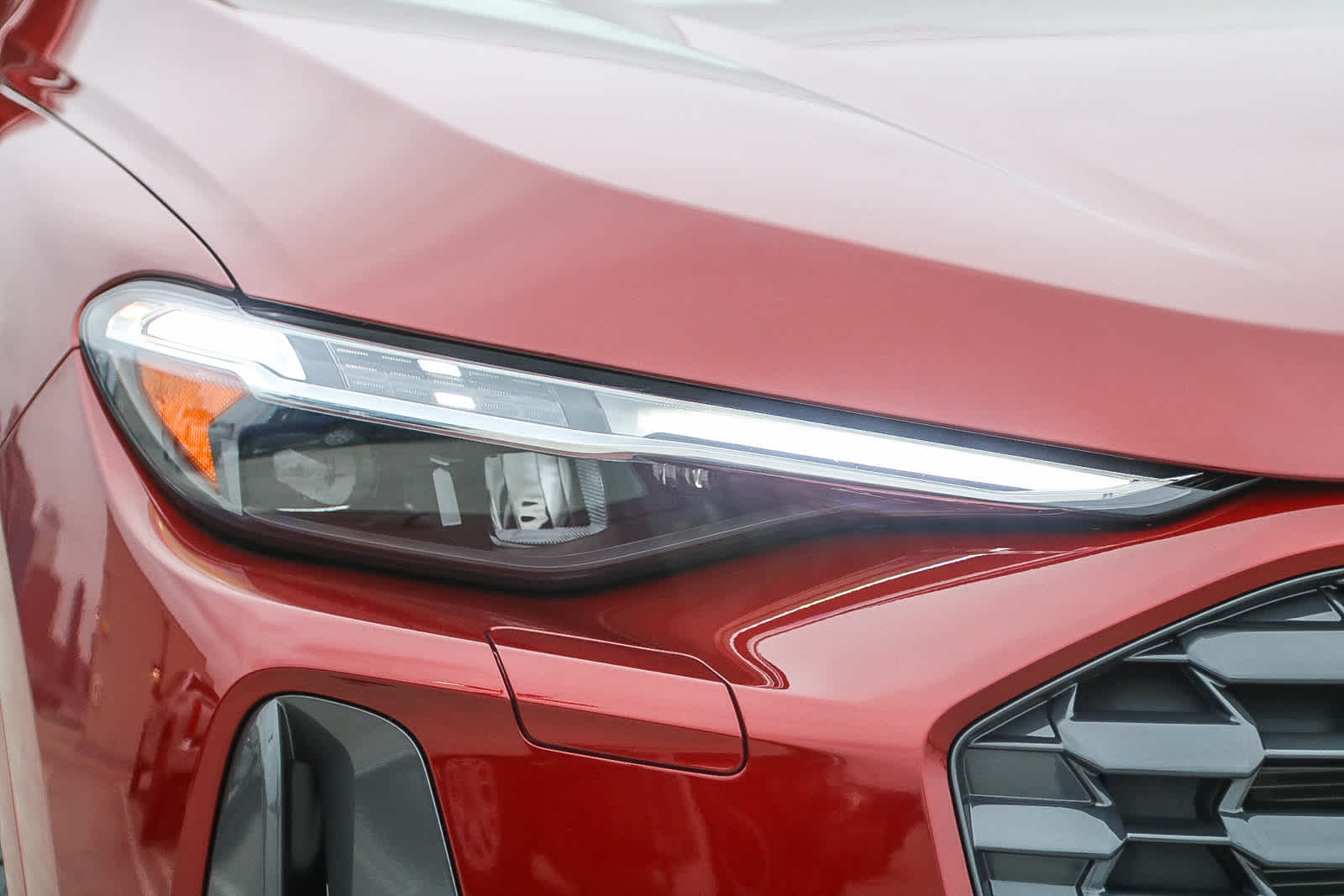 Thumbnail: 2025 Audi Q5 - 4