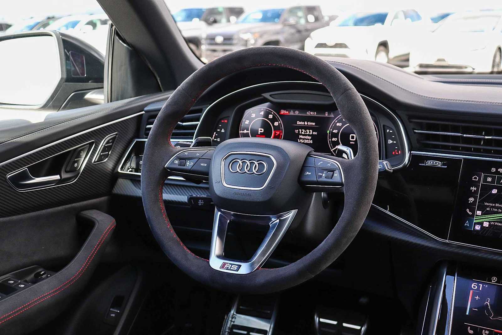 Thumbnail: 2026 Audi RS Q8 - 22