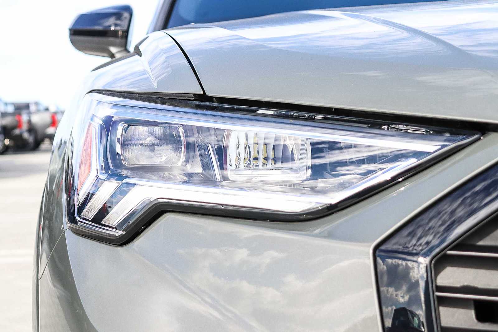 Thumbnail: 2025 Audi Q3 - 9