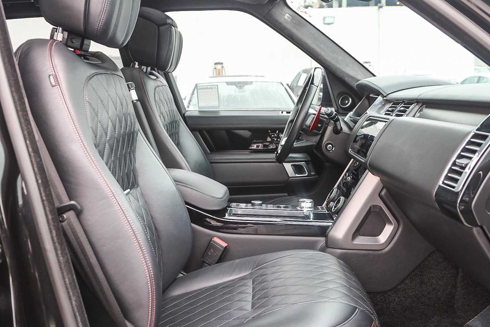 Thumbnail: 2021 Land Rover Range Rover - 22