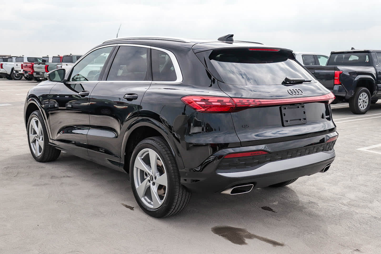Thumbnail: 2025 Audi Q5 - 9