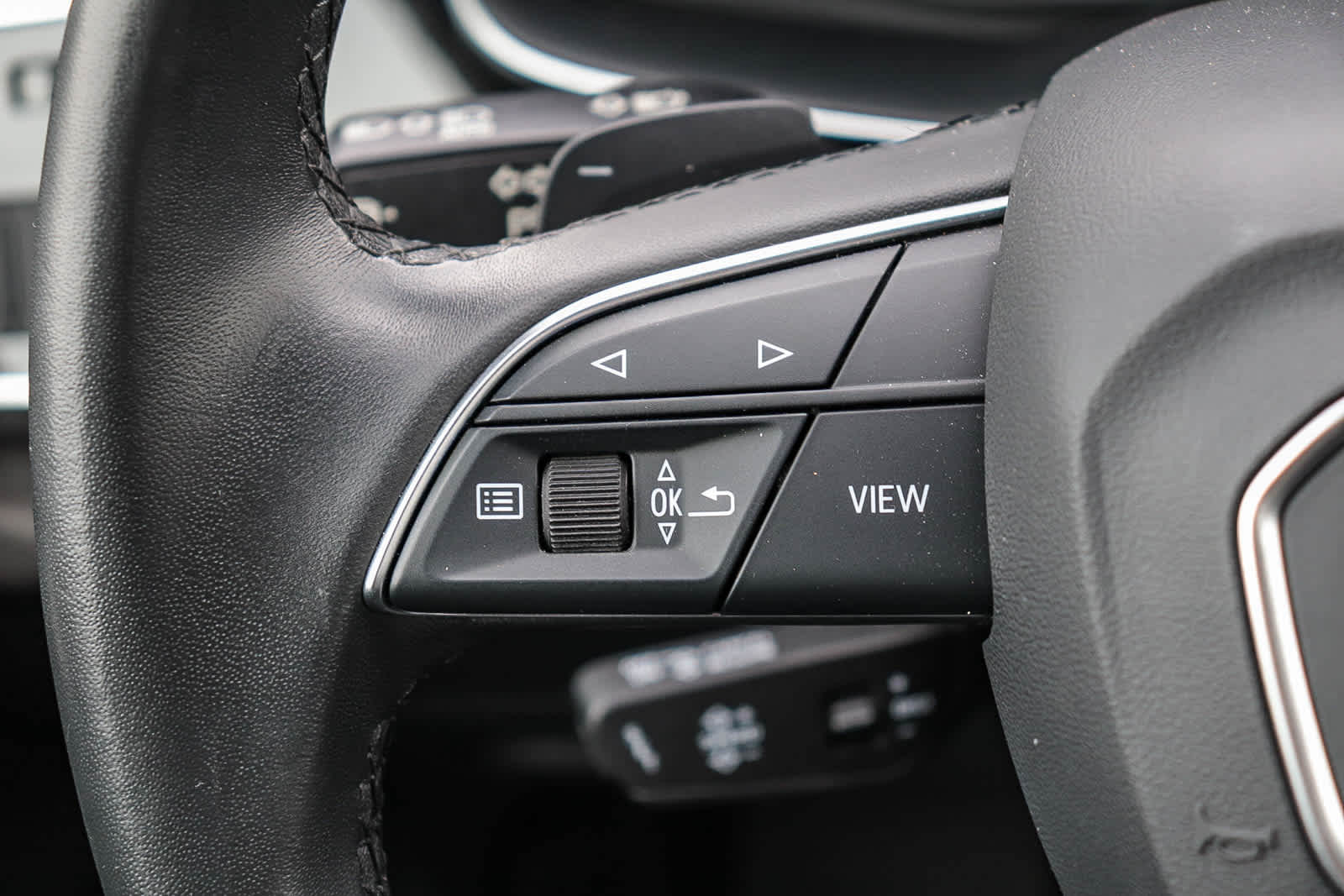 Thumbnail: 2023 Audi Q7 - 38