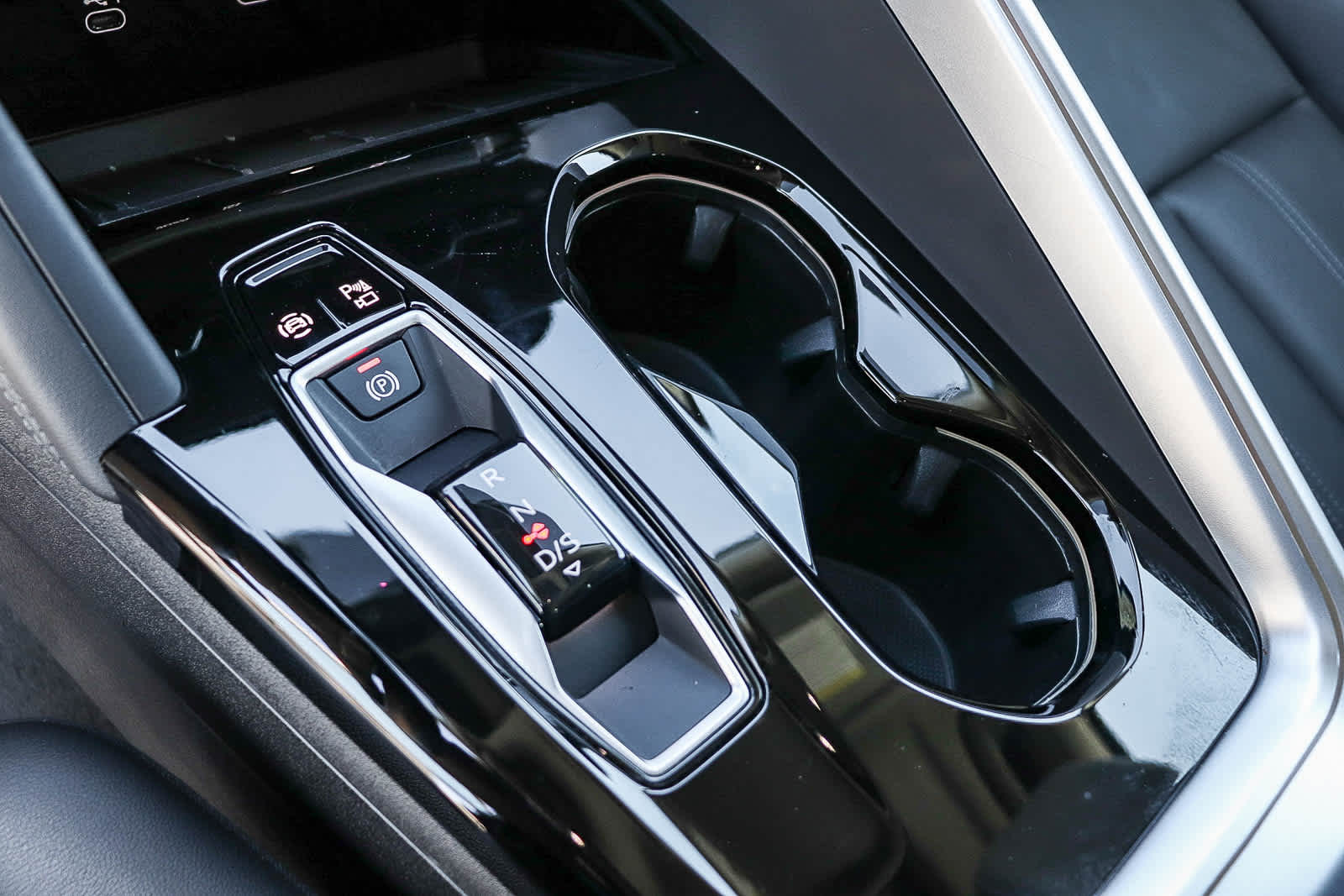 Thumbnail: 2025 Audi Q5 - 24