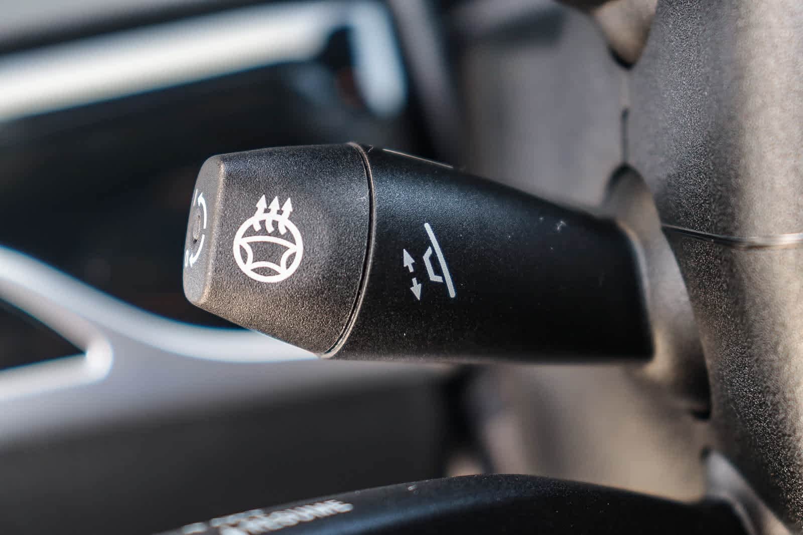 Thumbnail: 2016 Mercedes-Benz S-Class - 36