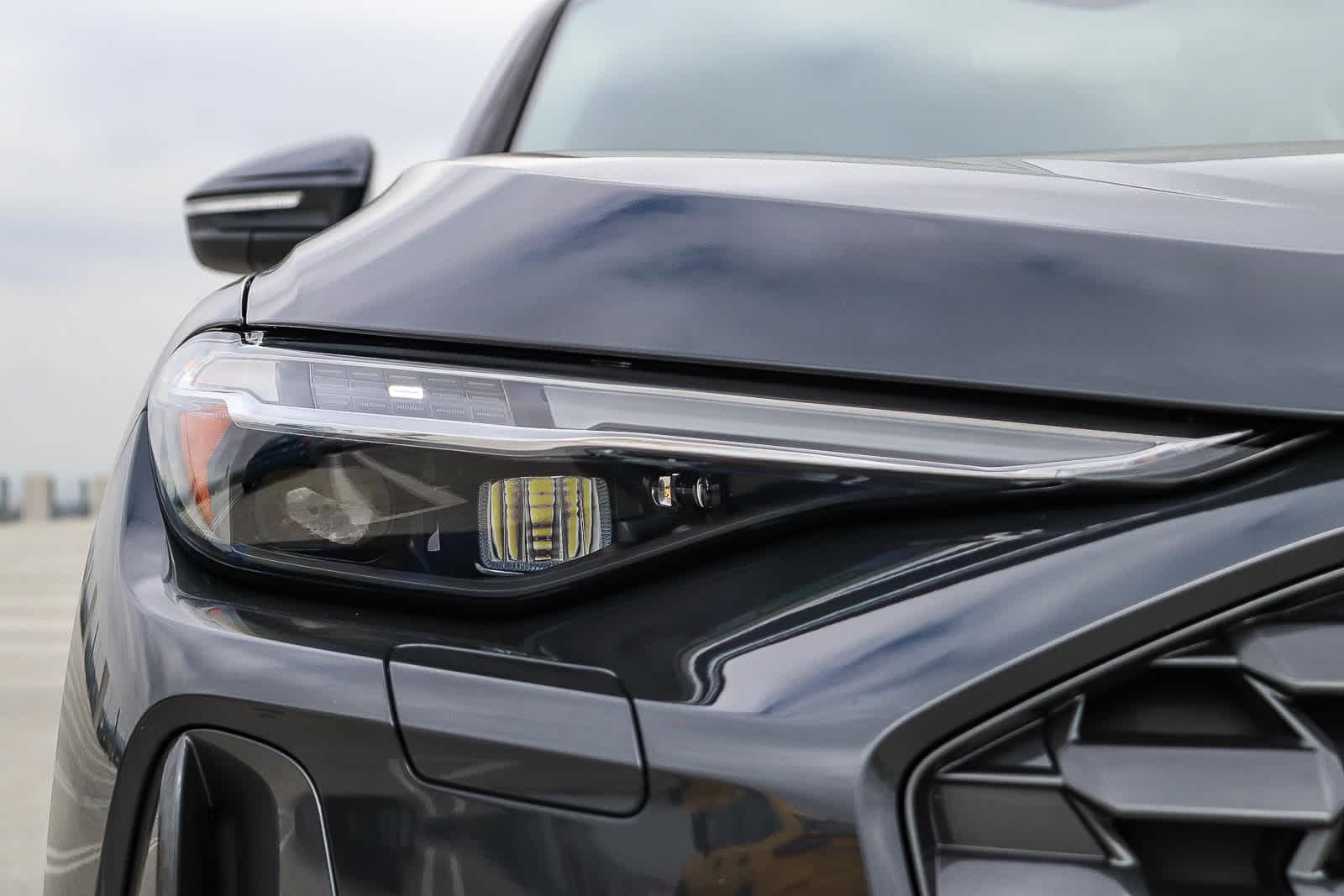 Thumbnail: 2025 Audi Q5 - 9