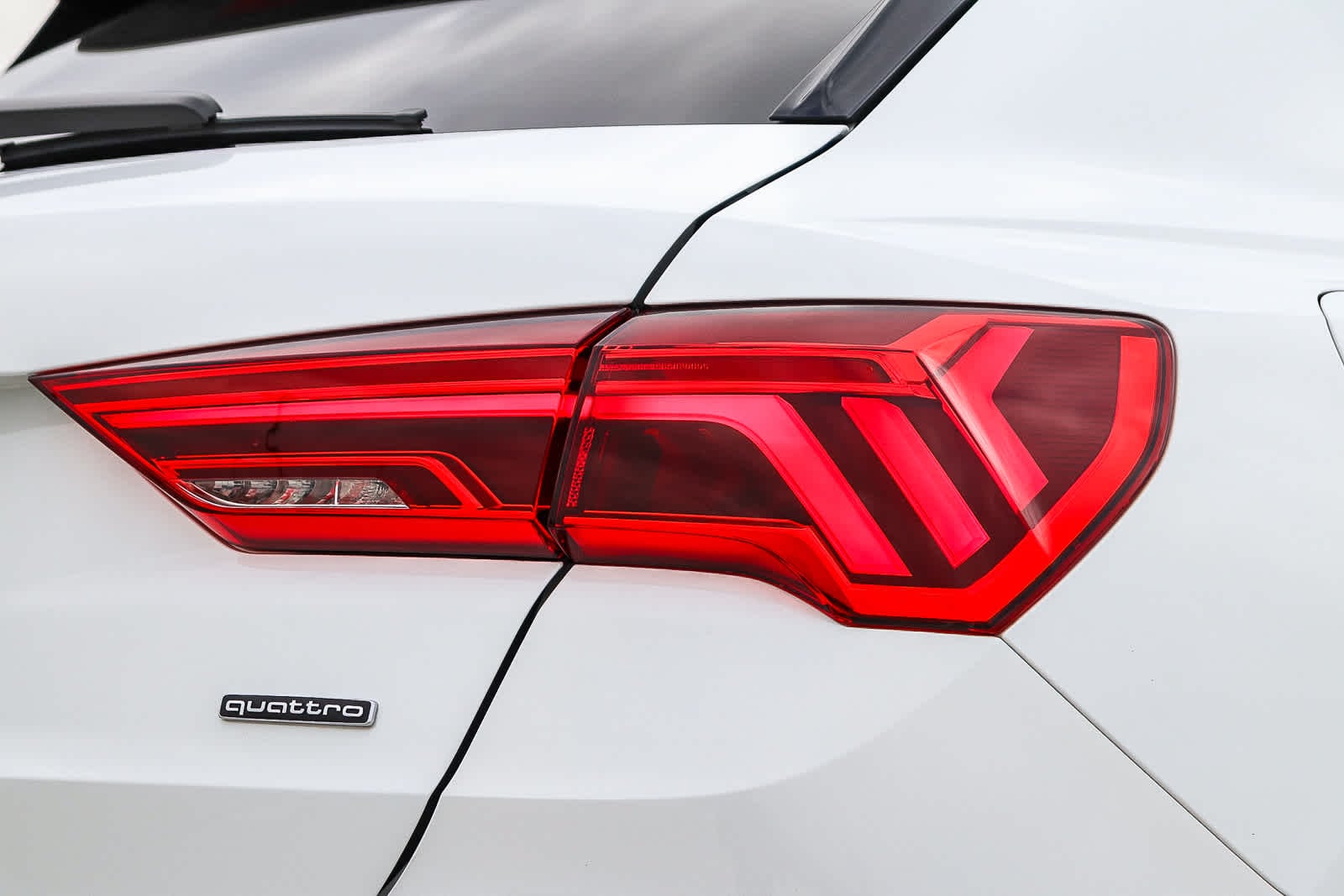 Thumbnail: 2023 Audi Q3 - 10