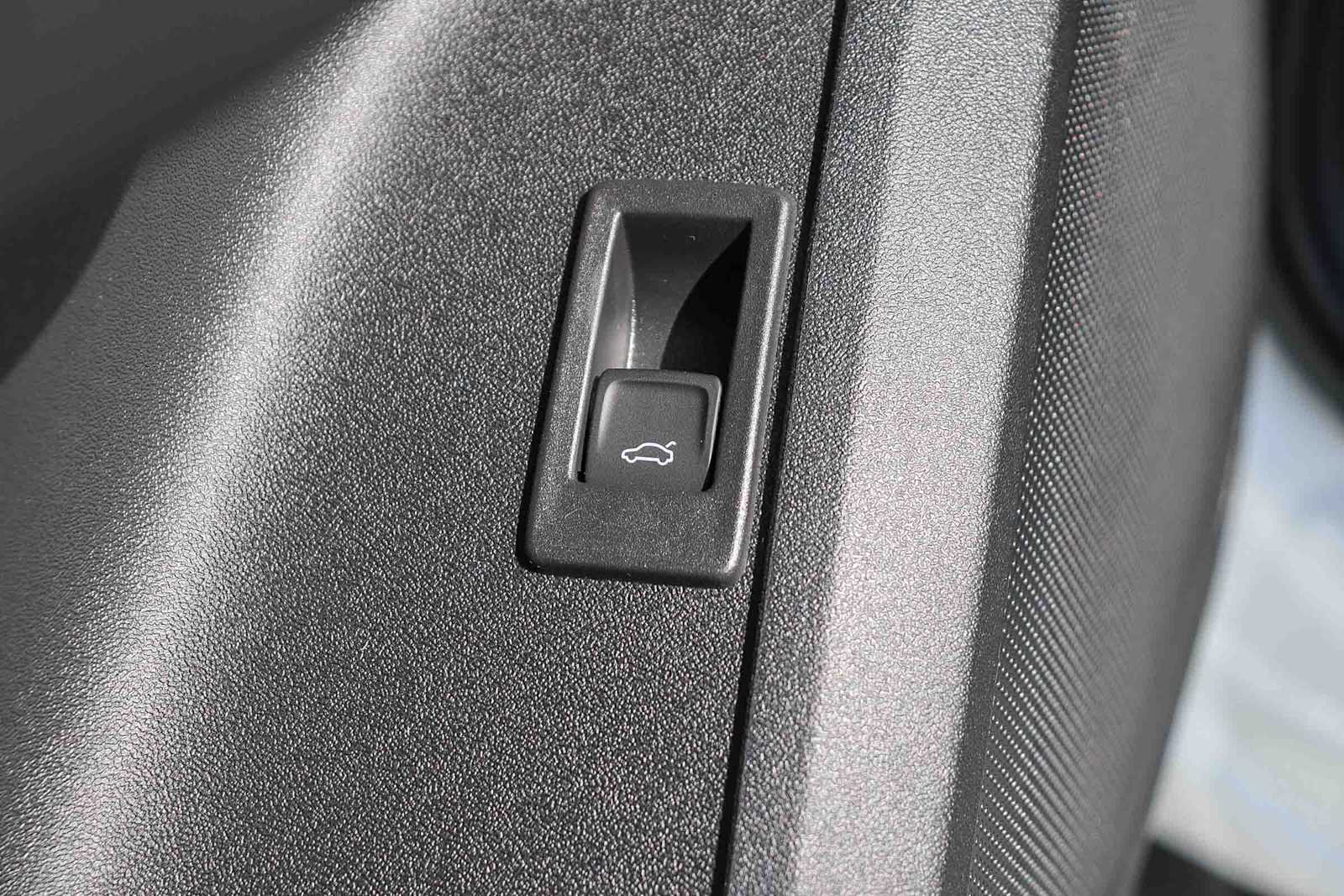 Thumbnail: 2025 Audi Q5 - 28