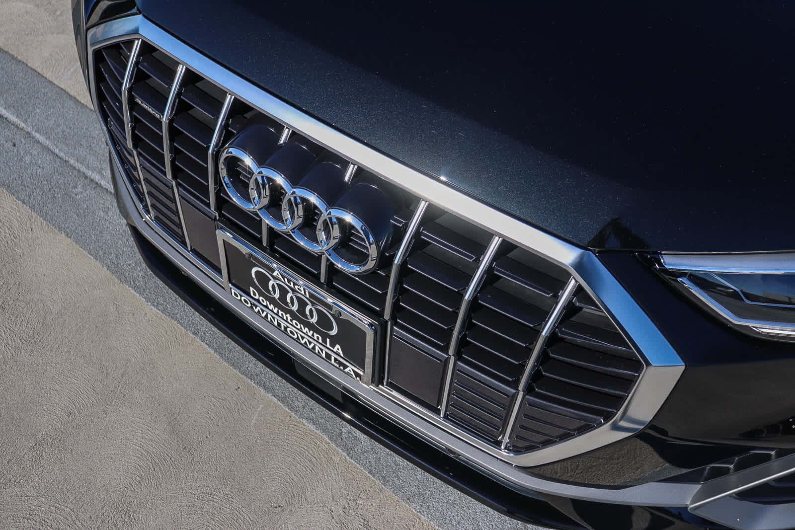 Thumbnail: 2025 Audi Q3 - 8