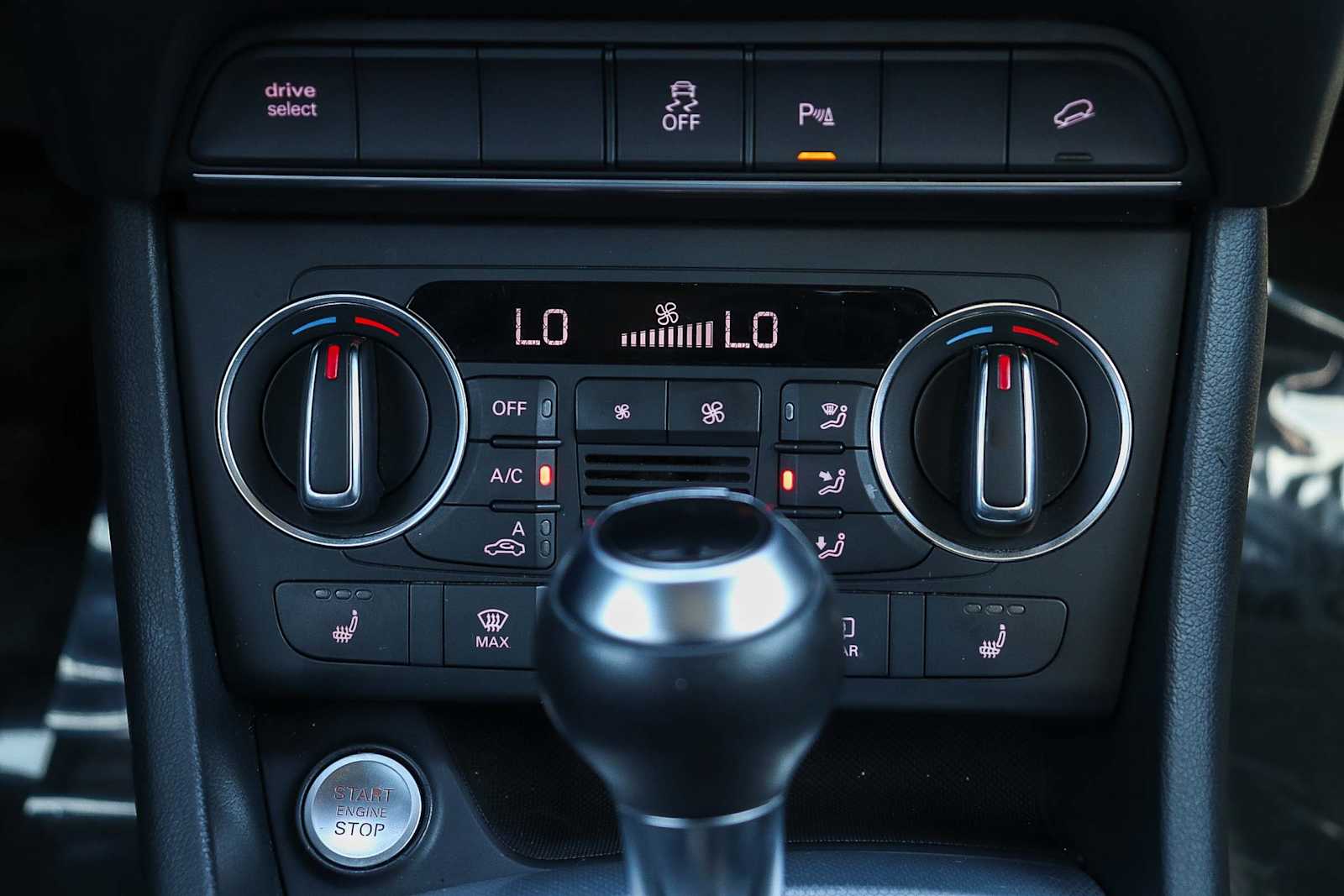 Thumbnail: 2018 Audi Q3 - 18