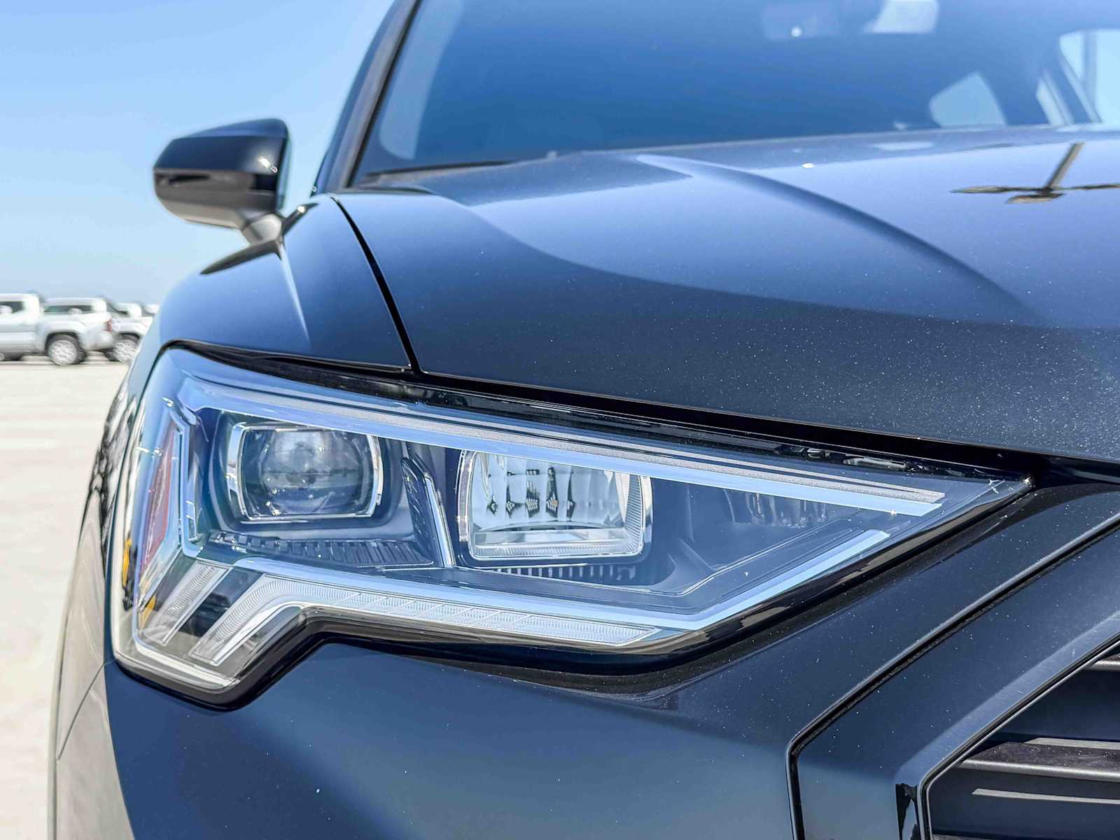 Thumbnail: 2025 Audi Q3 - 9
