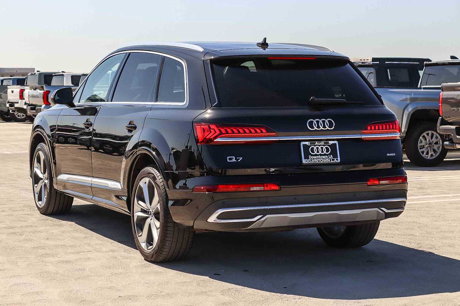 Thumbnail: 2022 Audi Q7 - 6