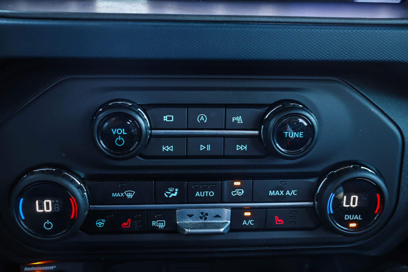 Thumbnail: 2023 Ford Bronco - 18