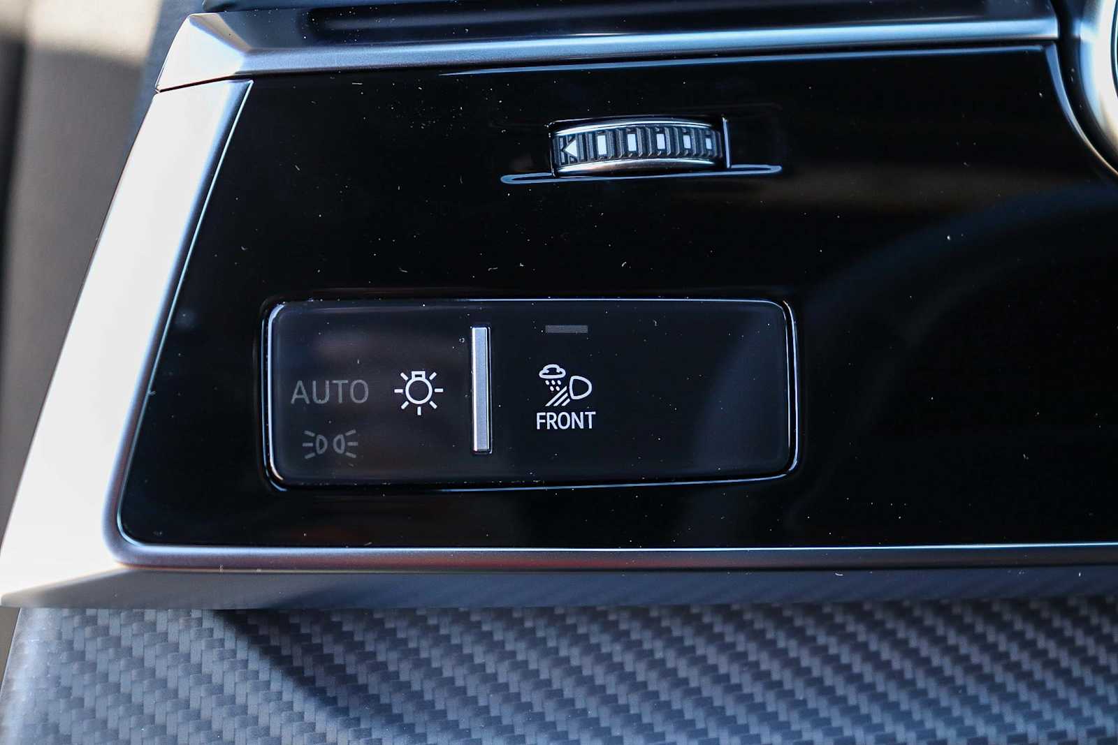 Thumbnail: 2026 Audi Q8 - 31